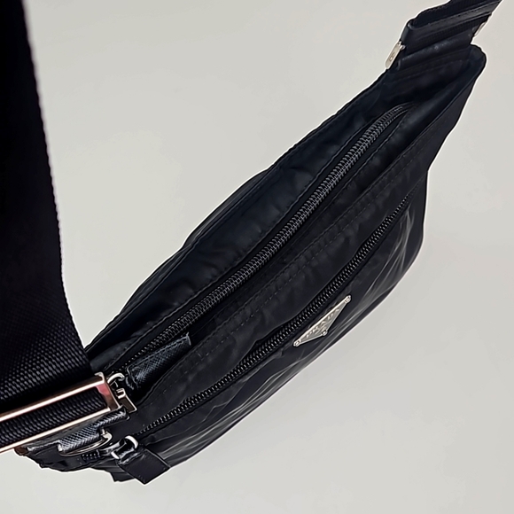 Authentic Prada Crossbody Bag Unisex - Picture 9 of 16